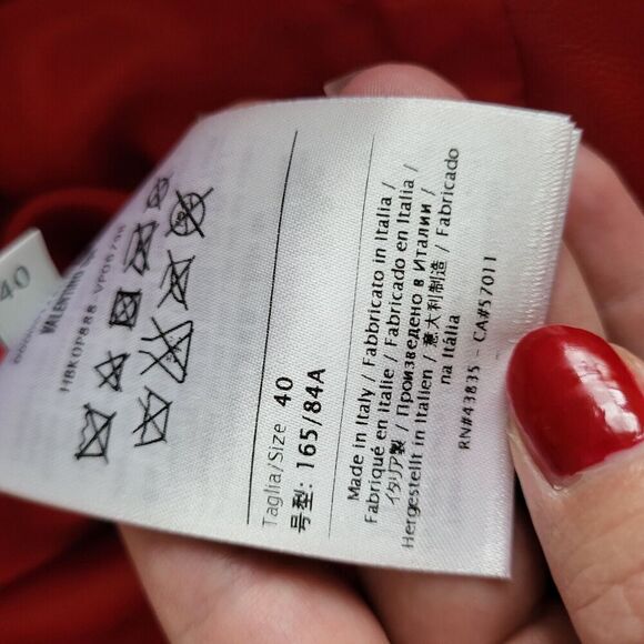 NWT $2590 VALENTINO GARAVANI Rouge Absolute red leather shorts Sz 40 - Picture 14 of 16